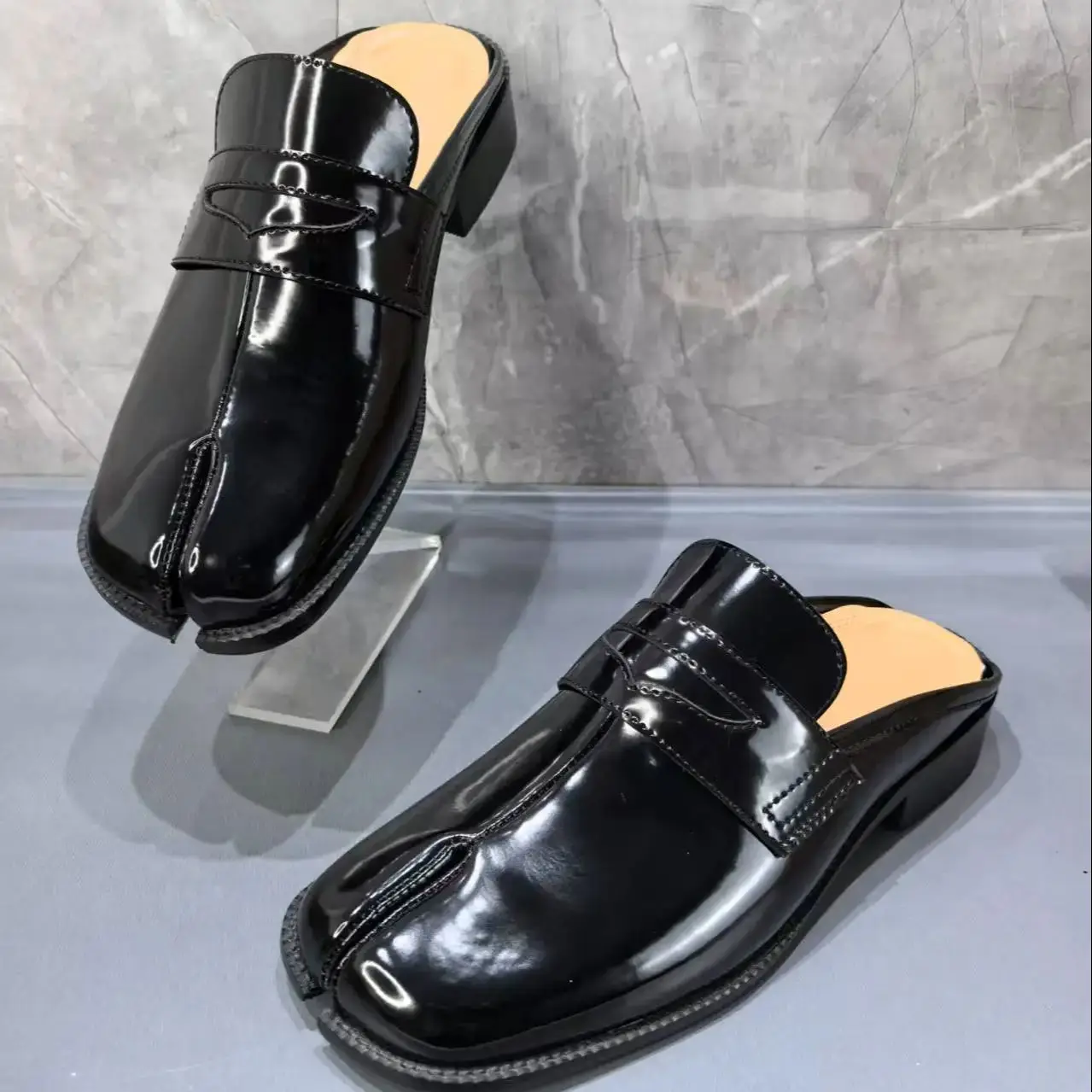 Split Toe Tabi Men's Slippers  - đánh giá và giá Men Shoes Black